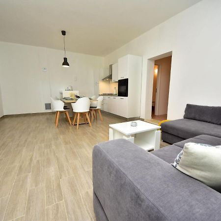 Kruševo Lovely Apartment In Kru Evo With Barbecue מראה חיצוני תמונה
